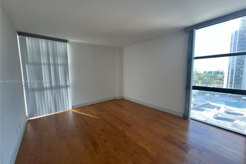 Condo in Aventura, Florida, 2 bedrooms  № 1865240 - photo 9