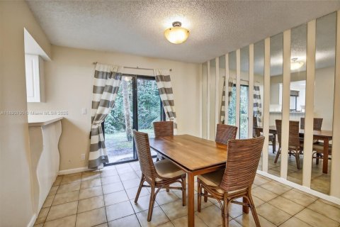 Adosado en venta en Plantation, Florida, 2 dormitorios, 139.35 m2 № 1947199 - foto 6
