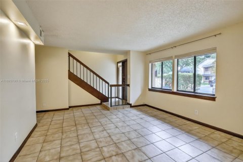 Adosado en venta en Plantation, Florida, 2 dormitorios, 139.35 m2 № 1947199 - foto 4