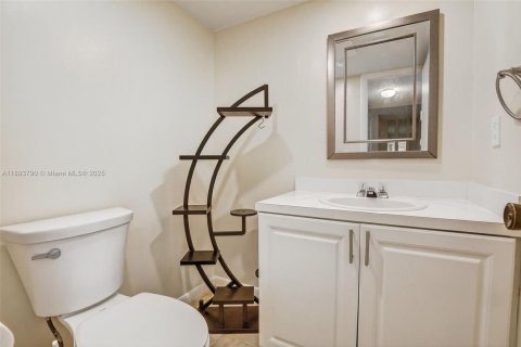 Adosado en venta en Plantation, Florida, 2 dormitorios, 139.35 m2 № 1947199 - foto 20