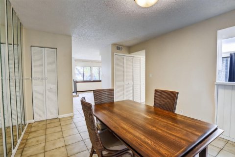 Adosado en venta en Plantation, Florida, 2 dormitorios, 139.35 m2 № 1947199 - foto 7