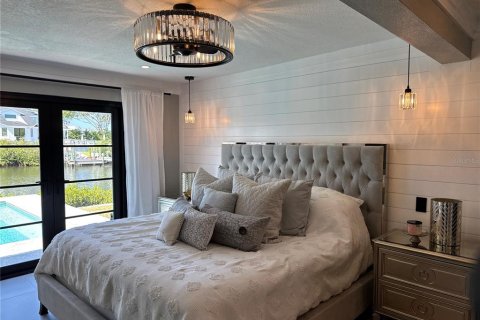 House in Apollo Beach, Florida 3 bedrooms, 184.78 sq.m. № 1657705 - photo 20