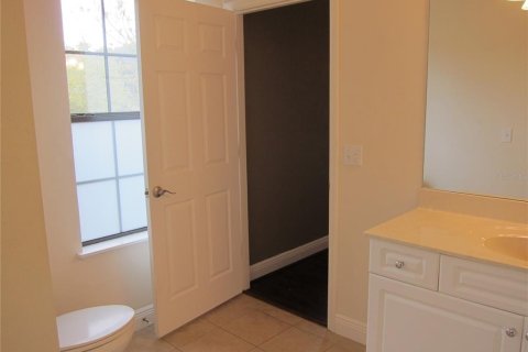 Condo in Gainesville, Florida, 2 bedrooms № 2234471 - photo 30