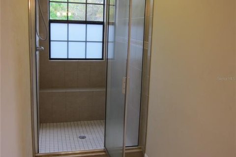 Condo in Gainesville, Florida, 2 bedrooms № 2234471 - photo 29