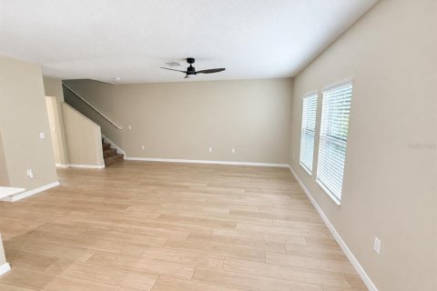 Villa ou maison à louer à Apollo Beach, Floride: 4 chambres, 189.43 m2 № 2386193 - photo 4