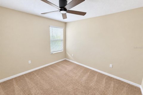 Villa ou maison à louer à Apollo Beach, Floride: 4 chambres, 189.43 m2 № 2386193 - photo 8