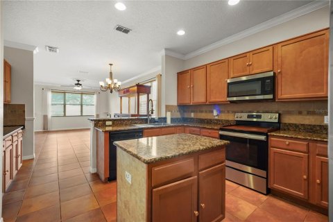 Villa ou maison à vendre à Kissimmee, Floride: 4 chambres, 255.85 m2 № 2258426 - photo 27
