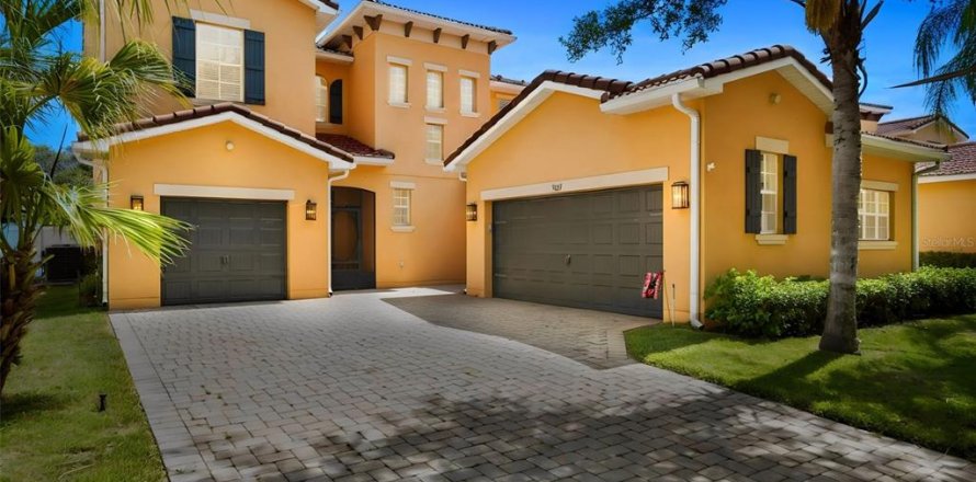 Villa ou maison à Kissimmee, Floride 4 chambres, 255.85 m2 № 2258426