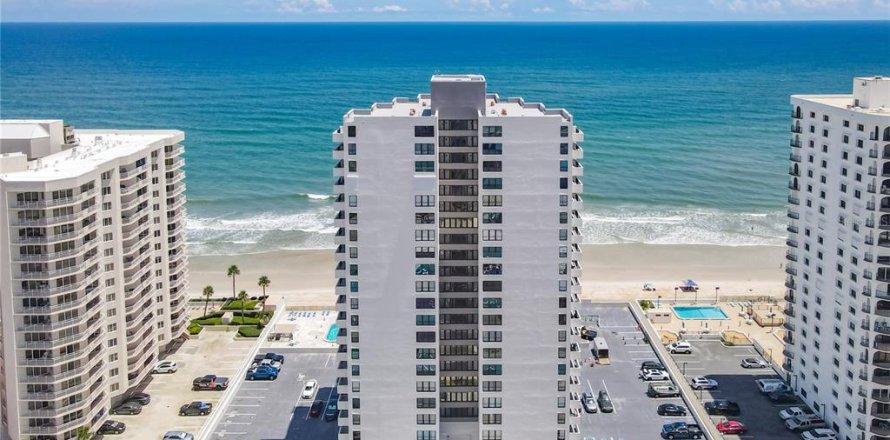 Condo à Daytona Beach, Floride, 2 chambres  № 1884527