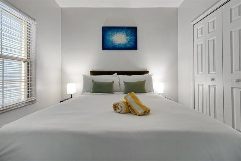 Touwnhouse à vendre à Kissimmee, Floride: 4 chambres, 151.99 m2 № 2400981 - photo 19