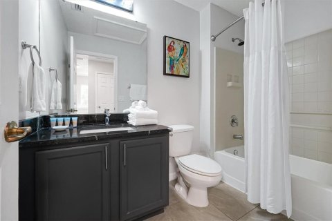 Touwnhouse à vendre à Kissimmee, Floride: 4 chambres, 151.99 m2 № 2400981 - photo 30