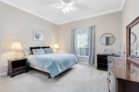 House in Winter Springs, Florida 4 bedrooms, 279.08 sq.m. № 1761081 - photo 9