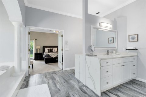 House in Winter Springs, Florida 4 bedrooms, 279.08 sq.m. № 1761081 - photo 19
