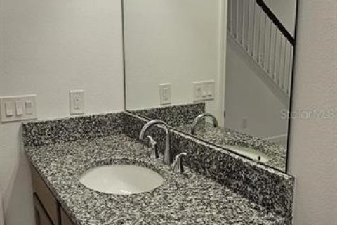Touwnhouse à louer à Winter Garden, Floride: 4 chambres, 171.87 m2 № 2388990 - photo 6