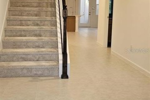 Touwnhouse à louer à Winter Garden, Floride: 4 chambres, 171.87 m2 № 2388990 - photo 3