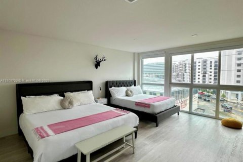 Touwnhouse à vendre à Miami, Floride: 89.56 m2 № 1937515 - photo 5