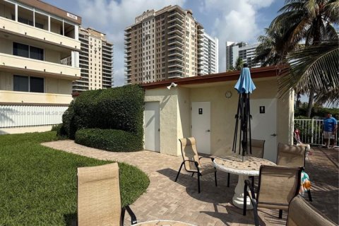 Copropriété à vendre à Hallandale Beach, Floride: 1 chambre, 81.57 m2 № 1977811 - photo 6