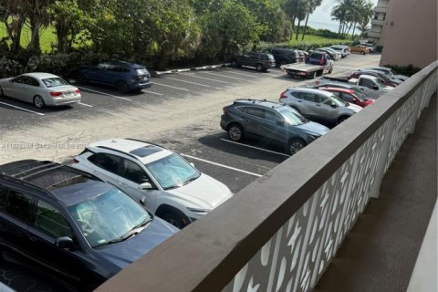 Copropriété à vendre à Hallandale Beach, Floride: 1 chambre, 81.57 m2 № 1977811 - photo 14