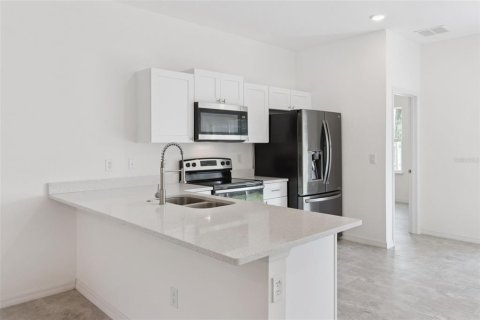 Immobilier commercial à vendre à Bartow, Floride: 6 chambres, 227.24 m2 № 2285250 - photo 8