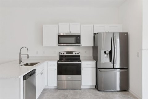 Immobilier commercial à vendre à Bartow, Floride: 6 chambres, 227.24 m2 № 2285250 - photo 9