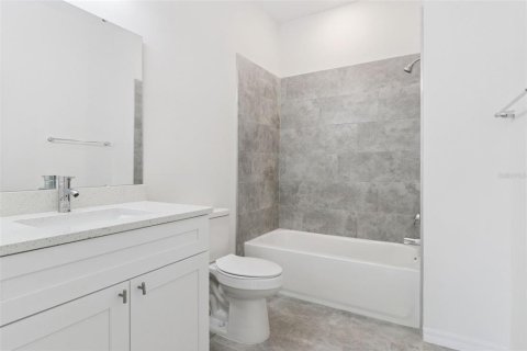 Immobilier commercial à vendre à Bartow, Floride: 6 chambres, 227.24 m2 № 2285250 - photo 13