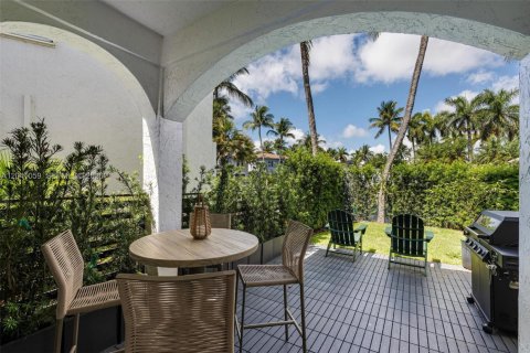 Villa ou maison à vendre à Aventura, Floride: 3 chambres, 214.23 m2 № 2253910 - photo 25