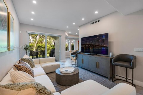 Villa ou maison à vendre à Aventura, Floride: 3 chambres, 214.23 m2 № 2253910 - photo 8