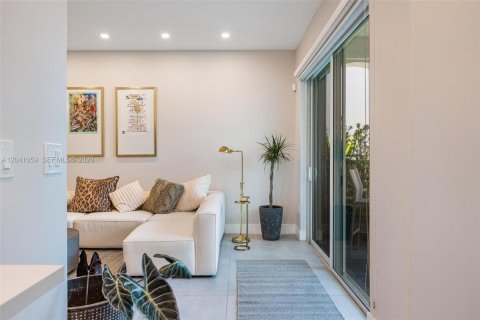 Villa ou maison à vendre à Aventura, Floride: 3 chambres, 214.23 m2 № 2253910 - photo 10