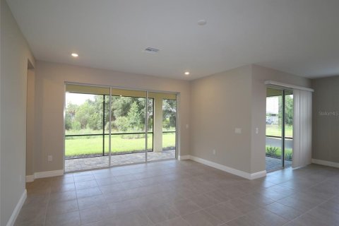 Casa en venta en Lakewood Ranch, Florida, 5 dormitorios, 327.11 m2 № 1869562 - foto 7