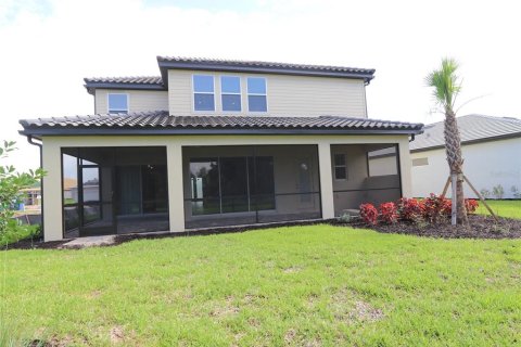 Casa en venta en Lakewood Ranch, Florida, 5 dormitorios, 327.11 m2 № 1869562 - foto 2