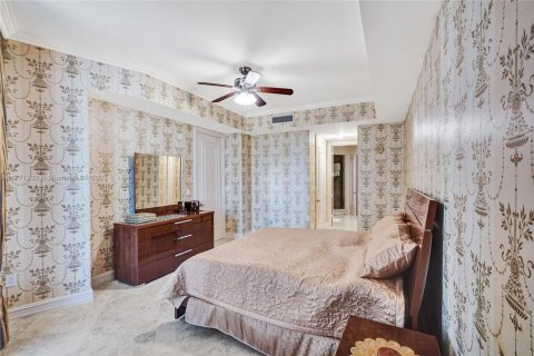 Condo in Sunny Isles Beach, Florida, 2 bedrooms  № 1862304 - photo 16