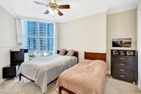 Condo in Sunny Isles Beach, Florida, 2 bedrooms  № 1862304 - photo 23