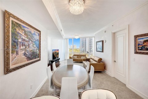 Condo in Sunny Isles Beach, Florida, 2 bedrooms  № 1862304 - photo 5