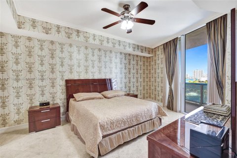 Condo in Sunny Isles Beach, Florida, 2 bedrooms  № 1862304 - photo 14