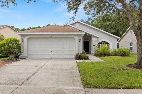 Casa en venta en Odessa, Florida, 3 dormitorios, 131.83 m2 № 1900105 - foto 1