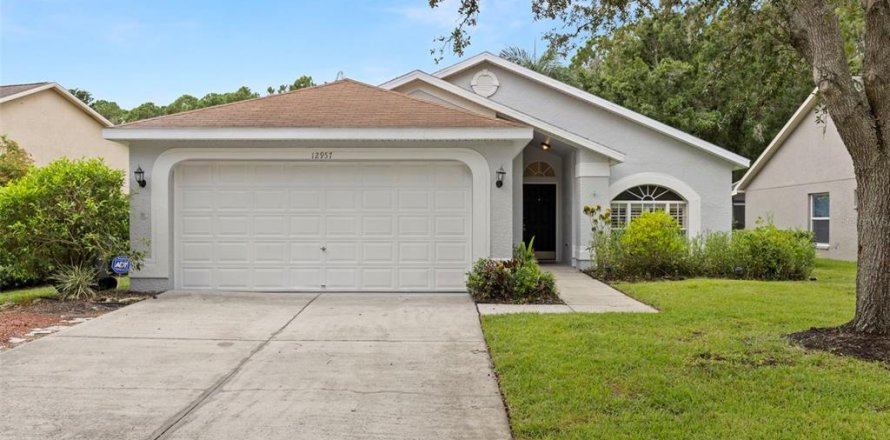 Casa en Odessa, Florida 3 dormitorios, 131.83 m2 № 1900105