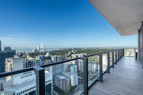 Condominio en venta en Miami, Florida, 4 dormitorios, 278.43 m2 № 2073124 - foto 24
