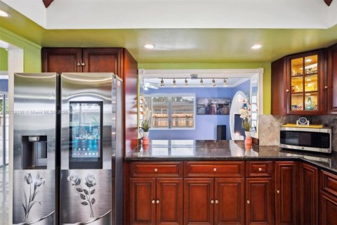 Casa en venta en Pembroke Pines, Florida, 3 dormitorios, 150.41 m2 № 1479489 - foto 28
