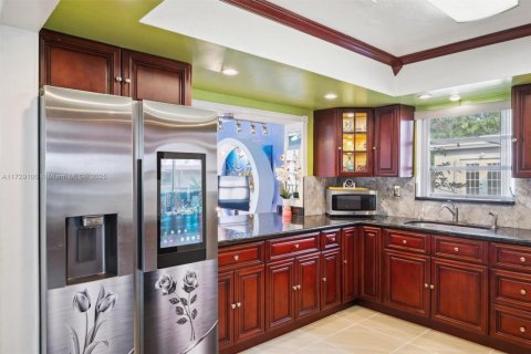 Casa en venta en Pembroke Pines, Florida, 3 dormitorios, 150.41 m2 № 1479489 - foto 8