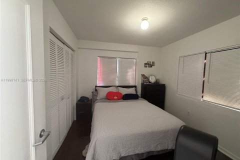 Condominio en alquiler en Miami, Florida, 2 dormitorios, 70.42 m2 № 2066367 - foto 16