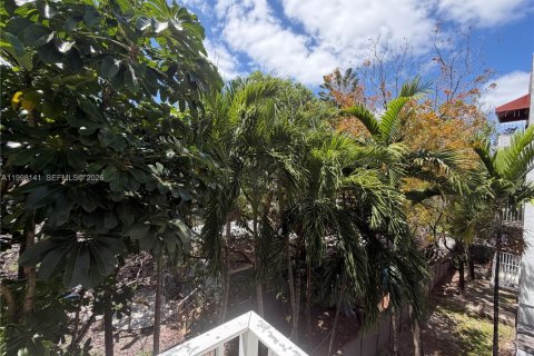 Condominio en alquiler en Miami, Florida, 2 dormitorios, 70.42 m2 № 2066367 - foto 10