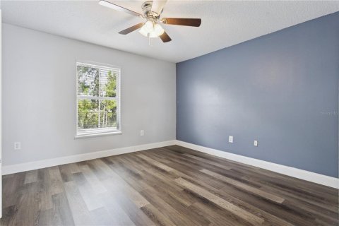 Casa en venta en Kissimmee, Florida, 5 dormitorios, 273.13 m2 № 2387578 - foto 24