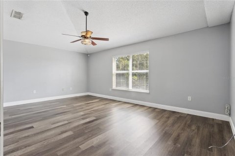 Casa en venta en Kissimmee, Florida, 5 dormitorios, 273.13 m2 № 2387578 - foto 15