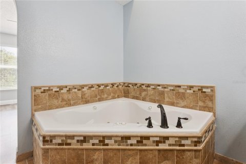 Casa en venta en Kissimmee, Florida, 5 dormitorios, 273.13 m2 № 2387578 - foto 26
