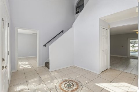 Casa en venta en Kissimmee, Florida, 5 dormitorios, 273.13 m2 № 2387578 - foto 7
