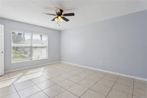 Casa en venta en Kissimmee, Florida, 5 dormitorios, 273.13 m2 № 2387578 - foto 17