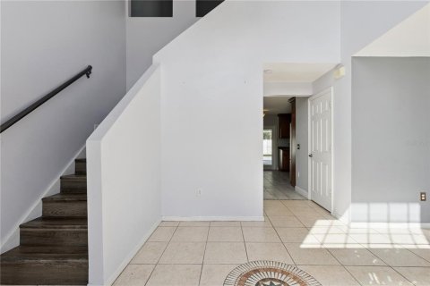 Casa en venta en Kissimmee, Florida, 5 dormitorios, 273.13 m2 № 2387578 - foto 6