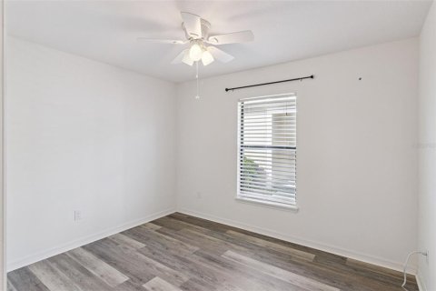 Villa ou maison à louer à Lakeland, Floride: 3 chambres, 140.84 m2 № 2422721 - photo 16