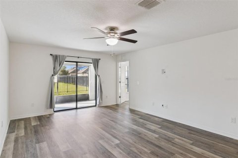 Villa ou maison à louer à Lakeland, Floride: 3 chambres, 140.84 m2 № 2422721 - photo 5
