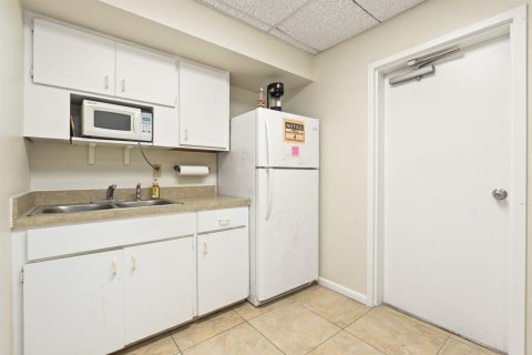 Immobilier commercial à vendre à St. Lucie, Floride № 2146615 - photo 17